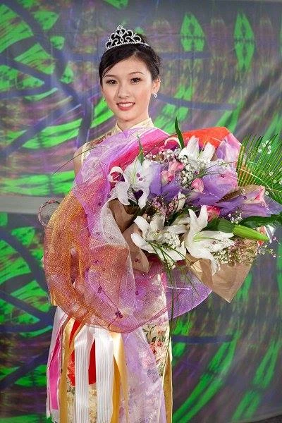 An Sheng won 2009 Miss Asia Toronto